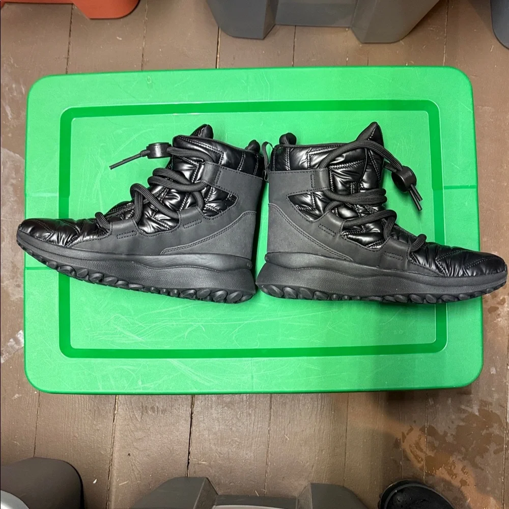 Merrell Women’s 200g Insulated Quilted Winter Snow Boots Black US 9.5 Warm